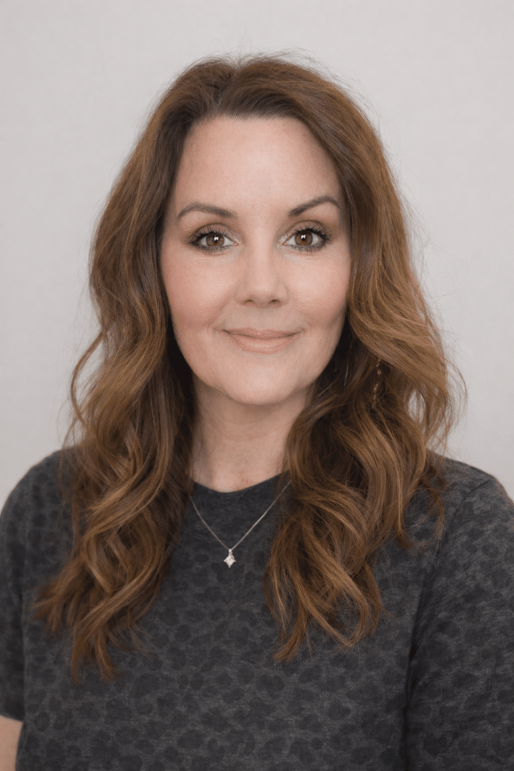 Book Lena Fenton at Onyx & Gold Beauty Lounge in Bentonville Flagship. Specialties: Blowouts, Color Custom. Three Northwest Arkansas locations.